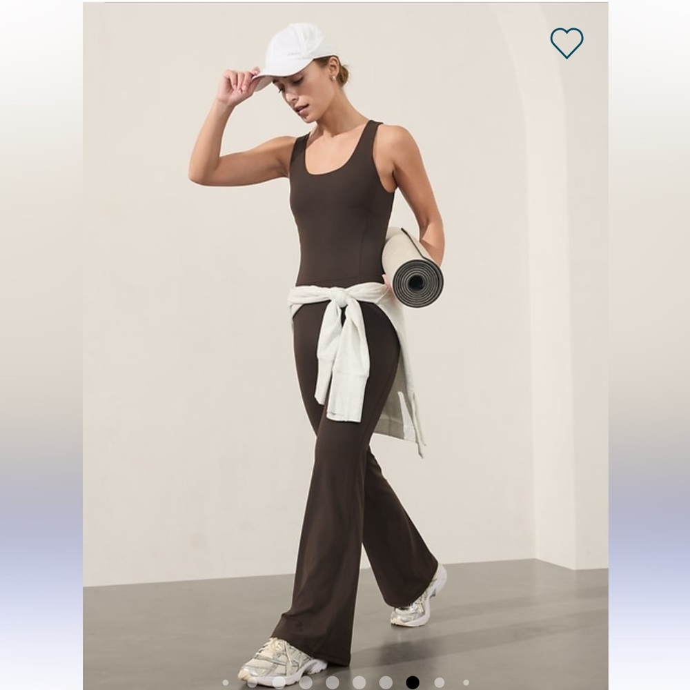 Athleta salutation flare bodysuit petite XS.